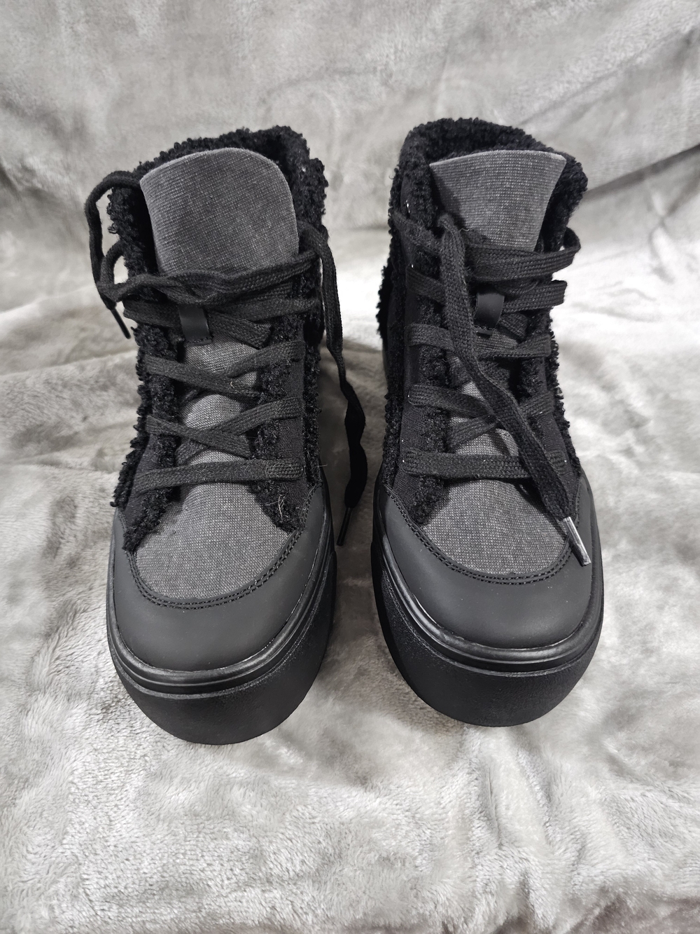 Rocket Dog Black Platform Lace-Up Sneakers - Picture 1 of 6